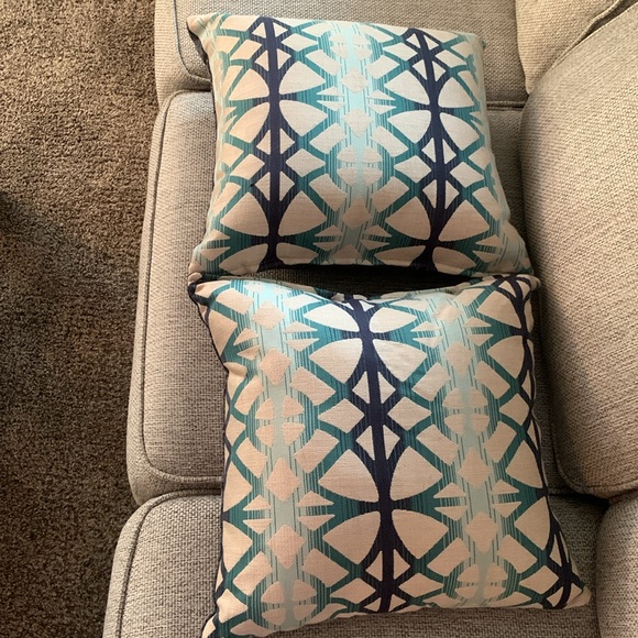 NWOT Throw Pillows - Picture 8 of 11